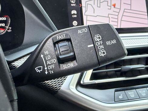 Used 2020 BMW X5 xDrive40i w/ M Sport Package AWD/4WD image 28