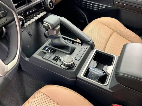 New 2026 Toyota 4Runner Limited AWD/4WD image 8