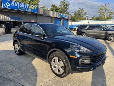 Used 2019 Porsche Cayenne AWD/4WD image 4