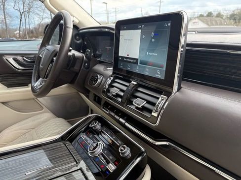 Used 2021 Lincoln Navigator L Black Label w/ Special Edition Package image 42