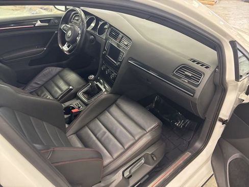 Used 2017 Volkswagen GTI Autobahn image 21
