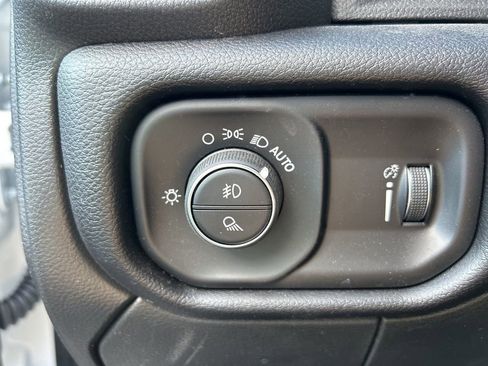 Used 2025 RAM 2500 Big Horn image 27