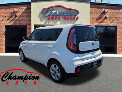 Used 2017 Kia Soul w/ Convenience Package FWD image 9