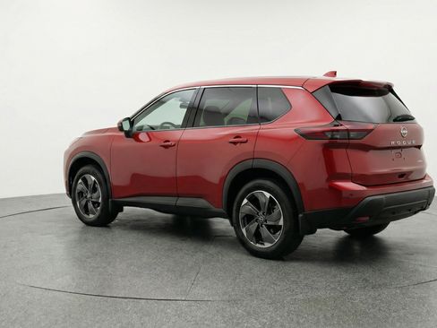 Used 2025 Nissan Rogue SV AWD/4WD image 6