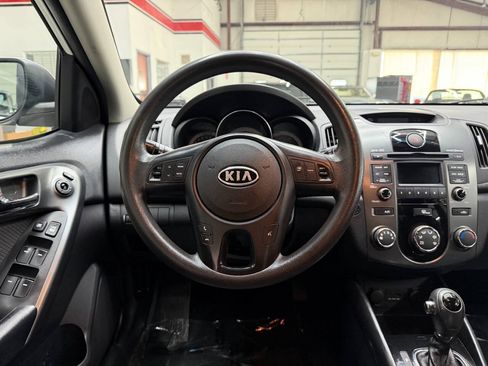 Used 2013 Kia Forte EX FWD image 20