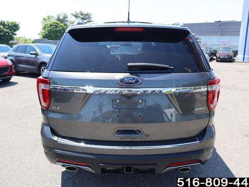 Used 2018 Ford Explorer XLT w/ Equipment Group 202A AWD/4WD image 6