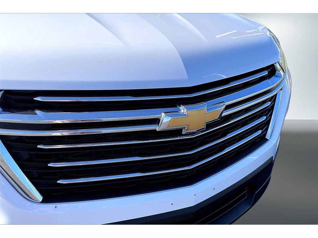Used 2023 Chevrolet Traverse LT FWD image 27