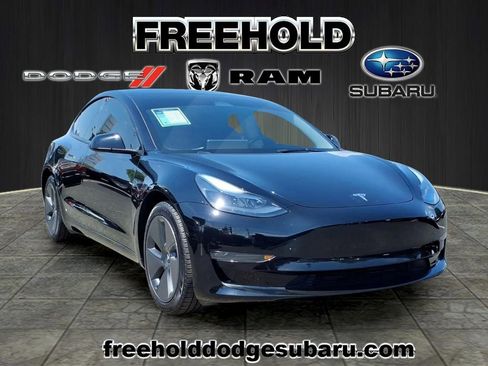 Used 2023 Tesla Model 3 Standard Range RWD image 1