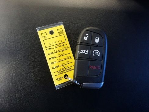 Used 2023 Chrysler 300 Touring L image 33