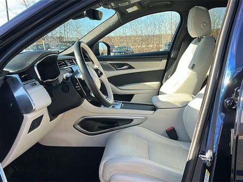 Used 2025 Jaguar F-PACE R-Dynamic S image 10