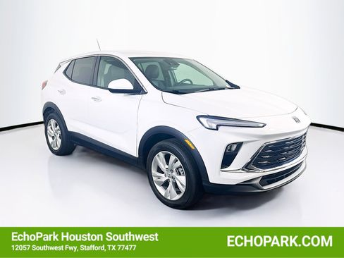 Used 2024 Buick Encore GX Preferred FWD image 1