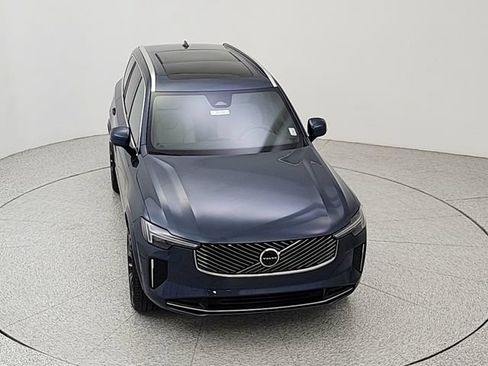 Certified 2026 Volvo XC90 B6 Plus AWD/4WD image 14