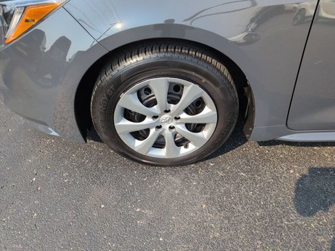 Certified 2025 Toyota Corolla LE FWD image 27
