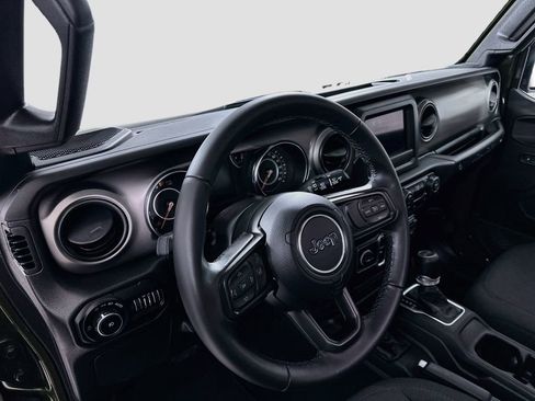 Certified 2022 Jeep Wrangler Unlimited Sport AWD/4WD image 9