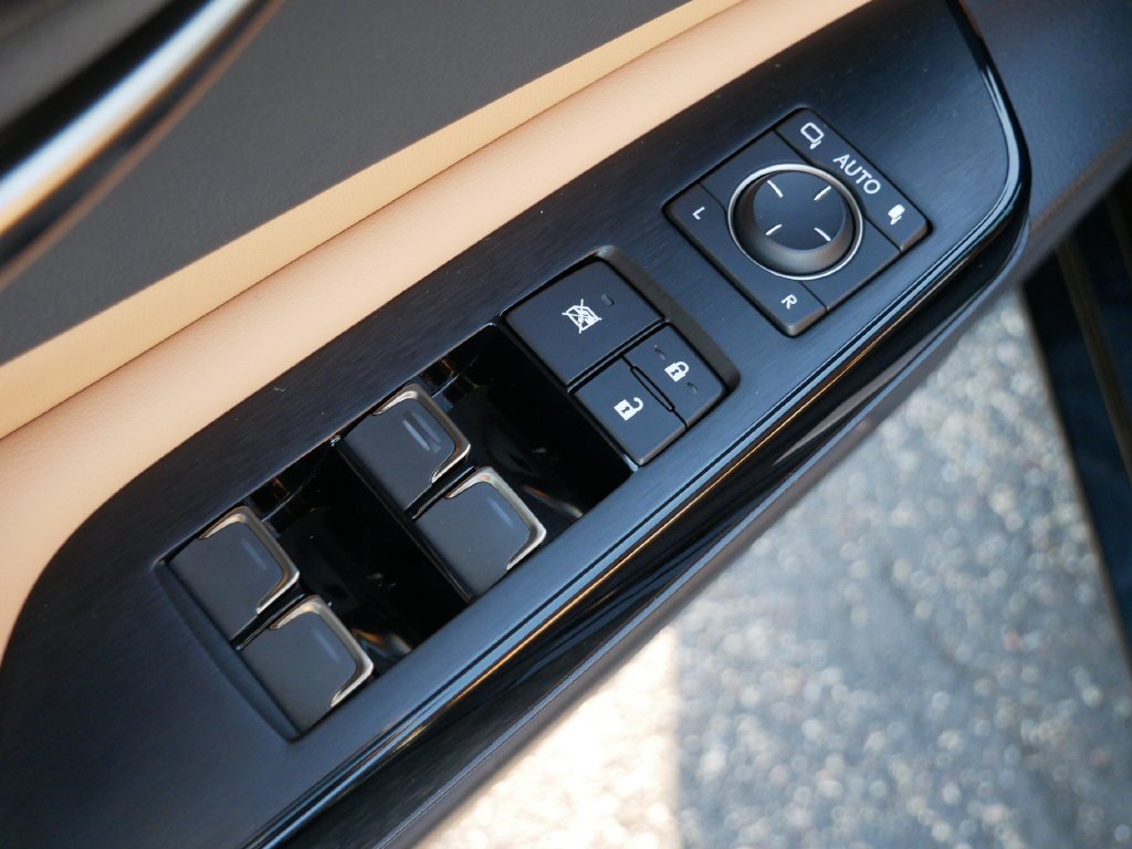 Certified 2025 Lexus ES 350 w/ Premium Package FWD image 15