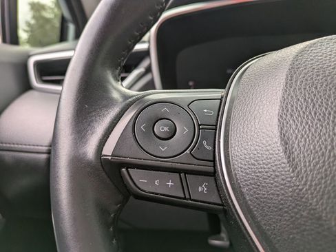 Certified 2024 Toyota Corolla Cross XLE image 24