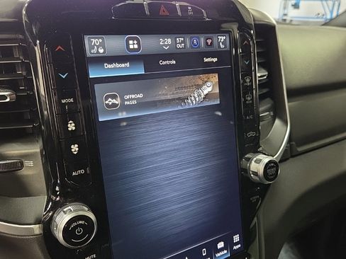 Used 2022 RAM 2500 Big Horn w/ Level C Equiment Group image 22