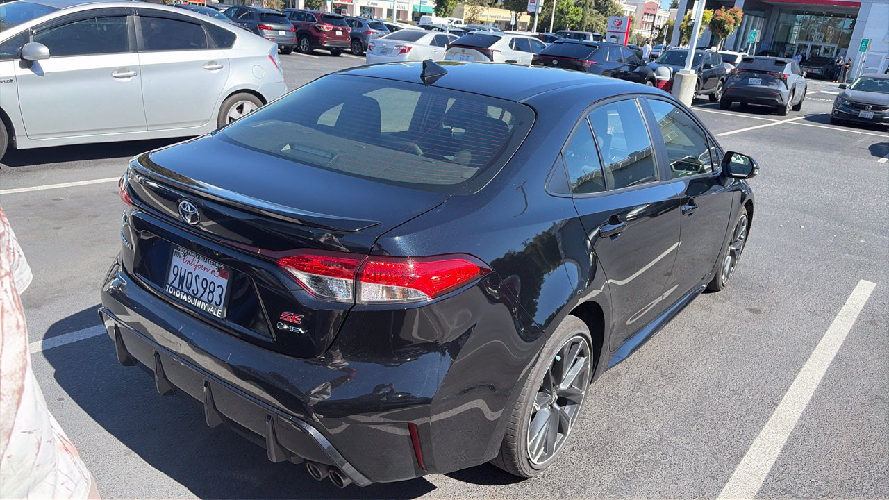 Certified 2026 Toyota Corolla SE FWD image 2