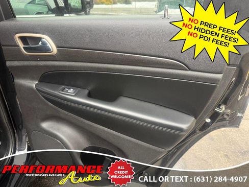 Used 2017 Jeep Grand Cherokee Laredo w/ Quick Order Package 23E image 23