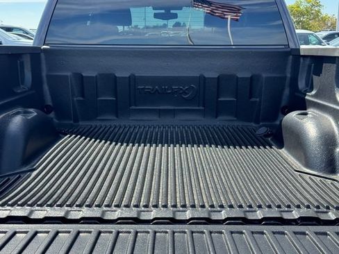 Used 2016 Chevrolet Silverado 1500 LT w/ LT Convenience Package RWD image 11
