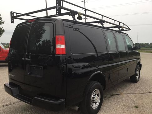Used 2023 Chevrolet Express 2500 w/ Driver Convenience Package RWD image 5