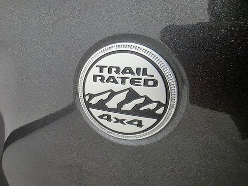 Used 2021 Jeep Wrangler Unlimited Sahara w/ Uconnect 4C Nav & Sound Group AWD/4WD image 30