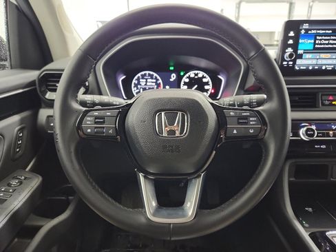 Used 2025 Honda Pilot EX-L image 12