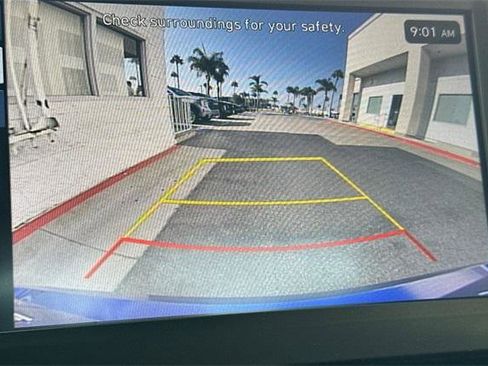 Used 2025 Hyundai Elantra Sport image 19