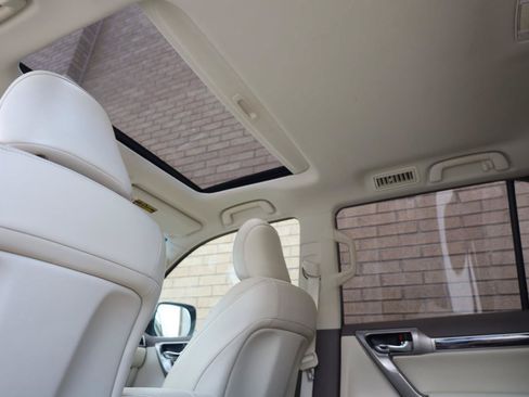 Used 2014 Lexus GX 460 w/ Premium Package AWD/4WD image 19