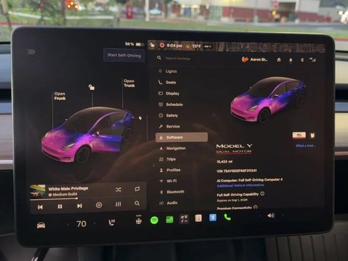 Used 2025 Tesla Model Y Performance AWD/4WD image 2