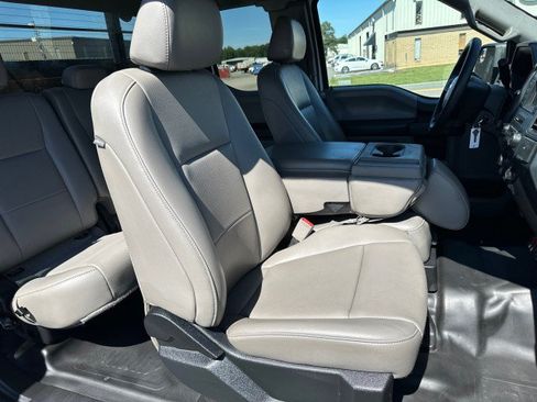 Used 2019 Ford F150 XL w/ Equipment Group 101A Mid AWD/4WD image 23