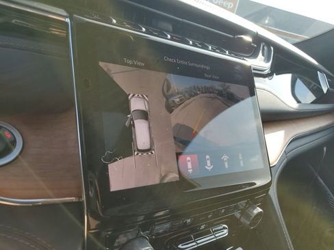 New 2025 Jeep Grand Cherokee L Summit image 11