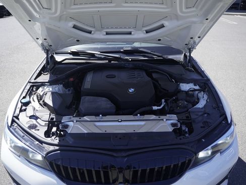 Used 2019 BMW 330i Sedan w/ Driving Assistance Package RWD image 6