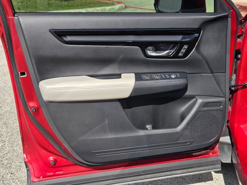 Used 2023 Honda CR-V EX-L image 10