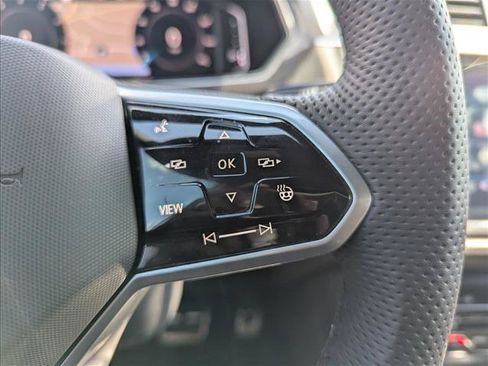Used 2022 Volkswagen Tiguan SEL R-Line AWD/4WD image 14