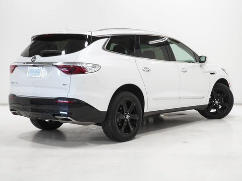 Used 2023 Buick Enclave Essence w/ Experience Buick Package image 7
