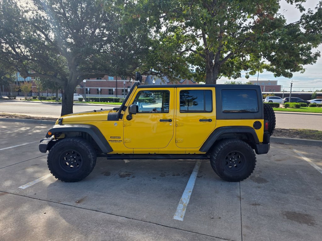 Used 2015 Jeep Wrangler Unlimited Sport w/ Quick Order Package 24S AWD/4WD image 21