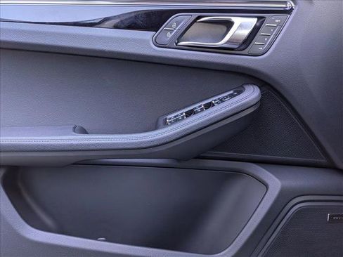 New 2025 Porsche Macan image 13