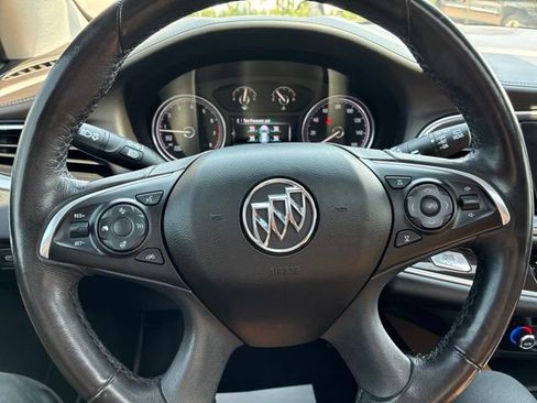 Used 2019 Buick Enclave Premium w/ Experience Buick Package FWD image 29