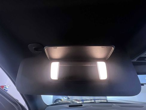 Used 2023 Cadillac Escalade Premium Luxury image 32