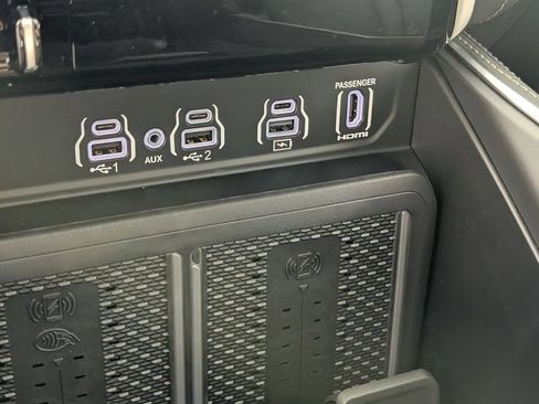 Used 2026 RAM 1500 Tungsten AWD/4WD image 21