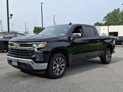 Certified 2024 Chevrolet Silverado 1500 LT AWD/4WD image 3