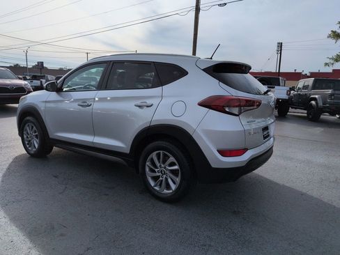Used 2016 Hyundai Tucson SE w/ Option Group 02 AWD/4WD image 3