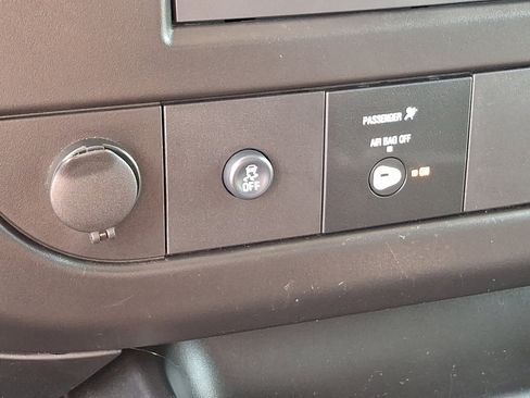 Used 2024 Chevrolet Express 2500 w/ Driver Convenience Package image 25