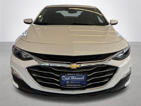 Used 2020 Chevrolet Malibu LS w/ Driver Confidence Package II FWD image 3