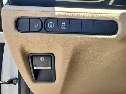 Used 2025 Acura MDX SH-AWD image 24