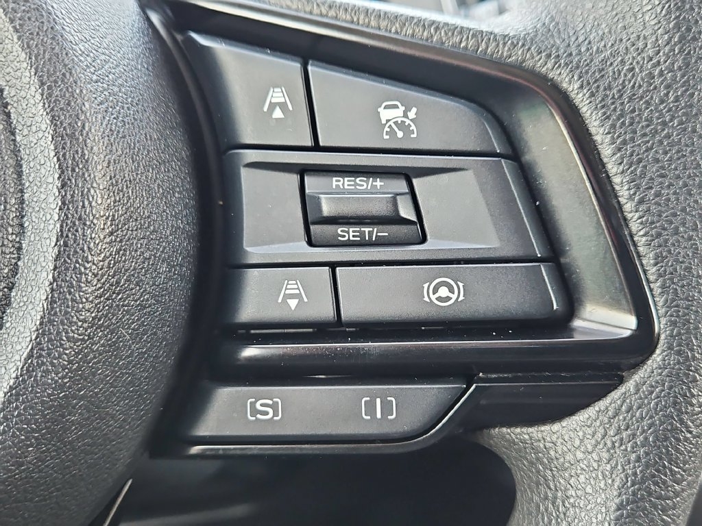 Used 2025 Subaru Crosstrek 2.5i Premium AWD/4WD image 22