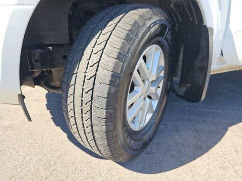 Used 2018 Nissan Frontier SV image 34