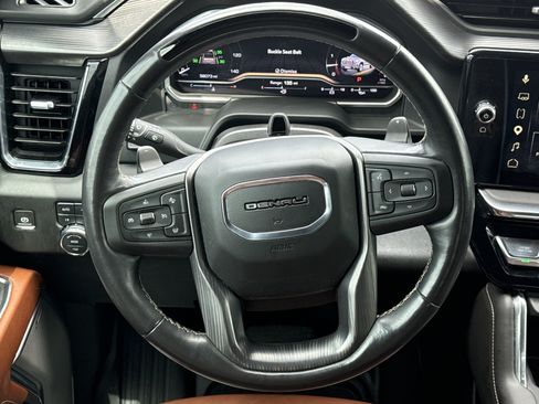Used 2024 GMC Sierra 1500 Denali Ultimate AWD/4WD image 17