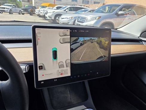 Used 2022 Tesla Model 3 Long Range AWD/4WD image 7